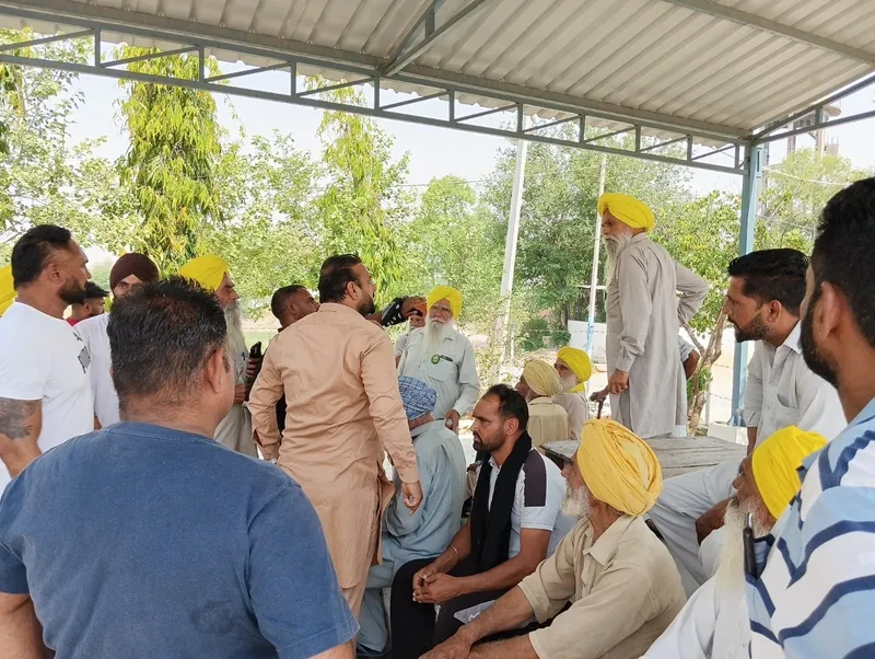 ਸਿੱਖਿਆ ਕ੍ਰਾਂਤੀ: ਕਿਸਾਨ ਯੂਨੀਅਨ ਤੇ ਪਿੰਡ ਵਾਸੀ ਆਹਮੋ-ਸਾਹਮਣੇ