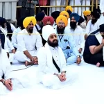 ਅਕਾਲ ਤਖ਼ਤ ਵੱਲੋਂ ਢੱਡਰੀਆਂ ਵਾਲੇ ਨੂੰ ਮੁਆਫ਼ੀ, ਸਰਨਾ ਅਤੇ ਗੁਰਮੁਖ ਸਿੰਘ ਨੂੰ ਲਗਾਈ ਤਨਖਾਹ