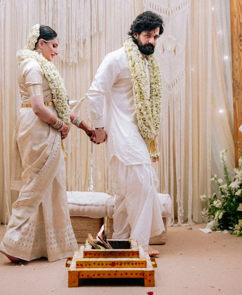 ਨਾਗਾਰਜੁਨ ਦੇ ਪੁੱਤਰ ਅਖਿਲ ਅੱਕੀਨੇਨੀ ਨੇ ਮਹਿਲਾ ਮਿੱਤਰ ਜ਼ੈਨਬ ਰਵਜੀ ਨਾਲ ਵਿਆਹ ਕਰਵਾਇਆ