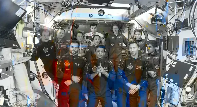 ਭਾਰਤ ਅੱਜ ਵੀ ਉੱਪਰੋਂ ‘ਸਾਰੇ ਜਹਾਂ ਸੇ ਅੱਛਾ’ ਦਿਖਦਾ ਹੈ: ਸ਼ੁਕਲਾ