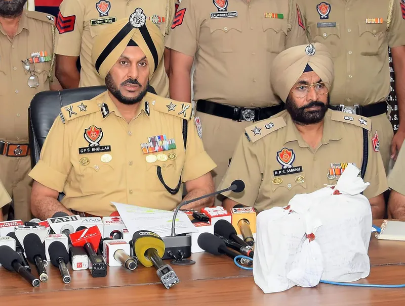 ਤਿੰਨ ਕਿਲੋ ਤੋਂ ਵੱਧ ਹੈਰੋਇਨ, ਡਰੱਗ ਮਨੀ ਤੇ ਕਾਰ ਬਰਾਮਦ