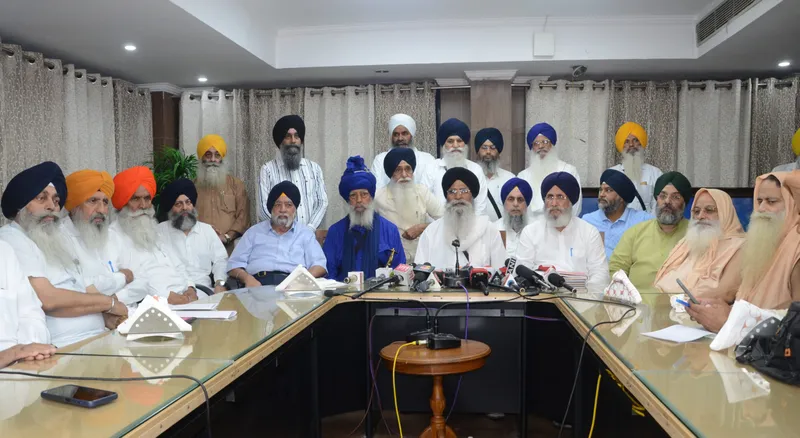 ਸ਼ਹੀਦੀ ਸ਼ਤਾਬਦੀ ਸਮਾਗਮਾਂ ’ਚ ਰਾਸ਼ਟਰਪਤੀ ਤੇ ਪ੍ਰਧਾਨ ਮੰਤਰੀ ਨੂੰ ਸੱਦਾ ਦੇਣ ਦਾ ਫ਼ੈਸਲਾ