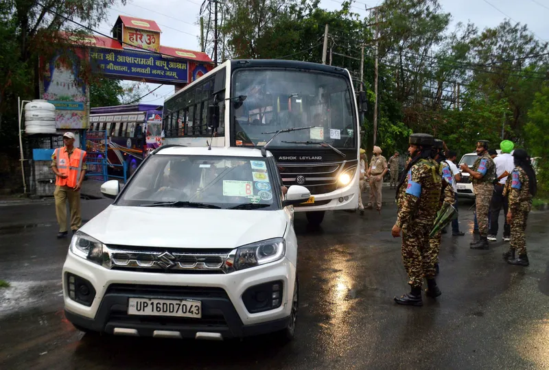 ਅਮਰਨਾਥ ਯਾਤਰਾ ਲਈ 5892 ਸ਼ਰਧਾਲੂਆਂ ਦਾ ਪਹਿਲਾ ਜਥਾ ਰਵਾਨਾ