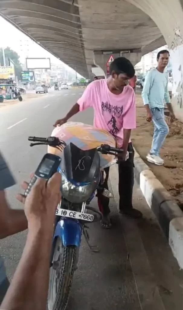 ਲੁਧਿਆਣਾ: ਬੋਰੀ ਵਿੱਚ ਲਾਸ਼ ਸੁੱਟਣ ਆਏ ਦੋ ਵਿਅਕਤੀ ਮੋਟਰਸਾਈਕਲ ਛੱਡ ਕੇ ਫਰਾਰ