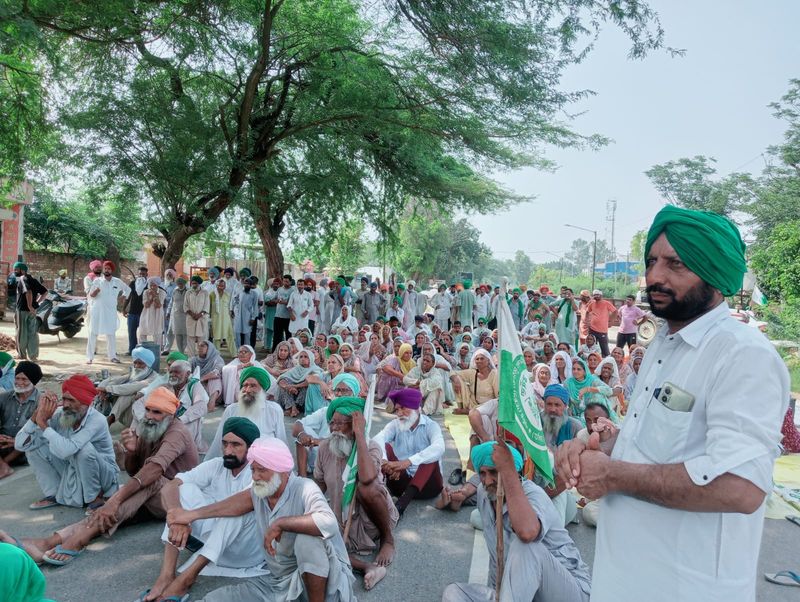 ਲਾਪਤਾ ਲੜਕੀ: ਲੋਕਾਂ ਨੇ ਥਾਣੇ ਅੱਗੇ ਪੱਕਾ ਮੋਰਚਾ ਲਾਇਆ