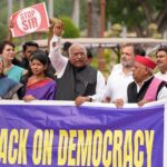 ‘ਐੱਸਆਈਆਰ’ ਖ਼ਿਲਾਫ਼ ਸੰਸਦੀ ਕੰਪਲੈਕਸ ’ਚ ਪ੍ਰਦਰਸ਼ਨ