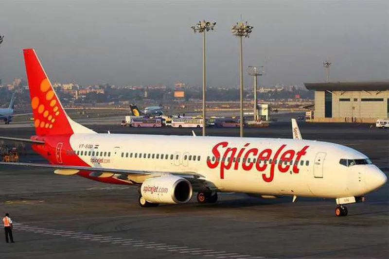 Spicejet ਦੇ ਦੋ ਯਾਤਰੀਆਂ ਵੱਲੋਂ ਕੌਕਪਿਟ ’ਚ ਜਬਰੀ ਦਾਖ਼ਲ ਹੋਣ ਦੀ ਕੋਸ਼ਿਸ਼