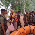 ਅਜਨਾਲਾ ਖੇਤਰ ਵਿਚ ਹੜ੍ਹ ’ਚ ਘਿਰੇ ਲੋਕਾਂ ਦੀ ਮਦਦ ਲਈ ਬਹੁੜੀ ਫੌਜ