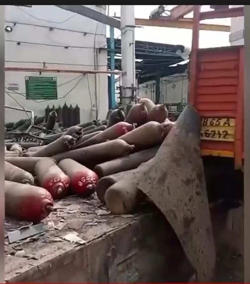 ਮੁਹਾਲੀ: ਆਕਸੀਜਨ ਸਿਲੰਡਰਾਂ ਦੇ ਪਲਾਂਟ ’ਚ ਧਮਾਕਾ; ਦੋ ਮੌਤਾਂ, ਕਈ ਜ਼ਖ਼ਮੀ