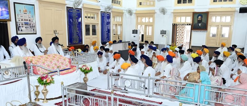 ਸ਼੍ਰੋਮਣੀ ਕਮੇਟੀ ਵੱਲੋਂ ਤਖ਼ਤਾਂ ਦੇ ਜਥੇਦਾਰਾਂ ਨੂੰ ਦੂਜੇ ਸਥਾਨਕ ਤਖ਼ਤਾਂ ਨਾਲ ਸਬੰਧਤ ਮਾਮਲਿਆਂ ’ਚ ‘ਬੇਲੋੜਾ’ ਦਖ਼ਲ ਨਾ ਦੇਣ ਦੀ ਅਪੀਲ