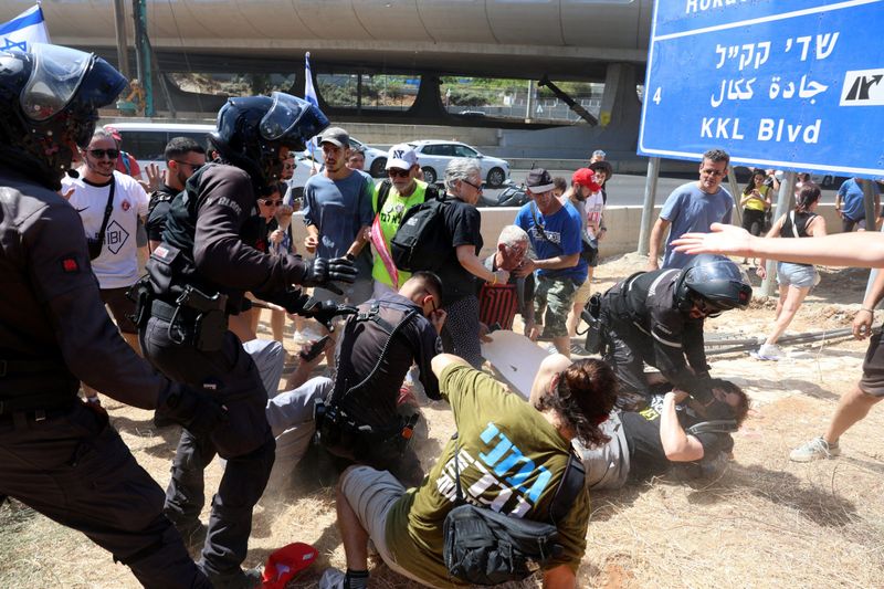 ਇਜ਼ਰਾਈਲ: ਬੰਧਕਾਂ ਦੀ ਰਿਹਾਈ ਲਈ ਪ੍ਰਦਰਸ਼ਨ