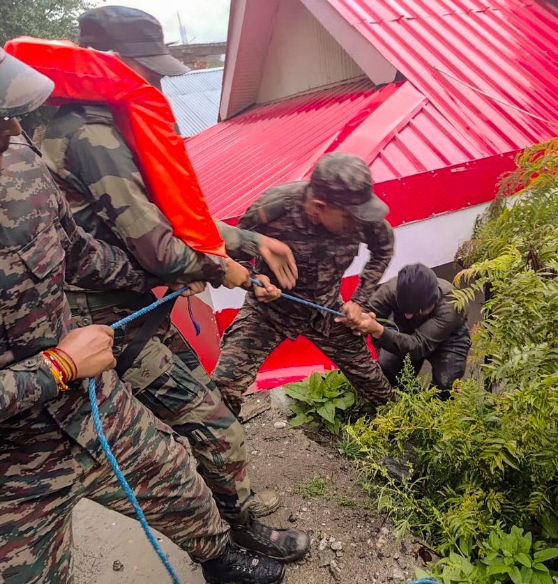 ਉੱਤਰਕਾਸ਼ੀ: ਲਾਪਤਾ ਵਿਅਕਤੀਆਂ ਦੀ ਭਾਲ ਲਈ ਰਾਹਤ ਕਾਰਜ ਜਾਰੀ