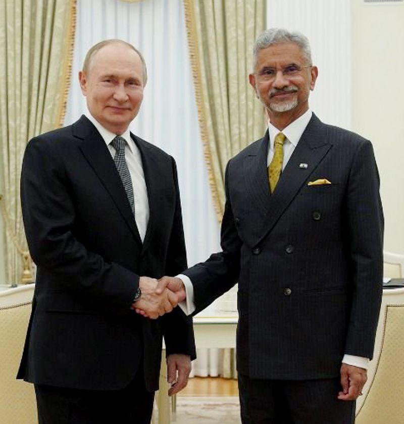 ਜੈਸ਼ੰਕਰ-ਪੂਤਿਨ ਮੁਲਾਕਾਤ; ਦੁਵੱਲੇ ਸਬੰਧ ਮਜ਼ਬੂਤ ਕਰਨ ’ਤੇ ਚਰਚਾ