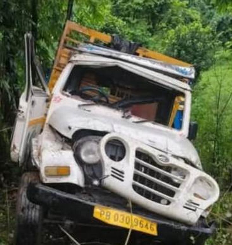 ਹਿਮਾਚਲ: ਸੜਕ ਹਾਦਸੇ ਵਿਚ ਮੋਗਾ ਦੇ ਪਿੰਡ ਭਾਗੀਕੇ ਦੇ ਚਾਰ ਸ਼ਰਧਾਲੂਆਂ ਦੀ ਮੌਤ, 29 ਜਖ਼ਮੀ