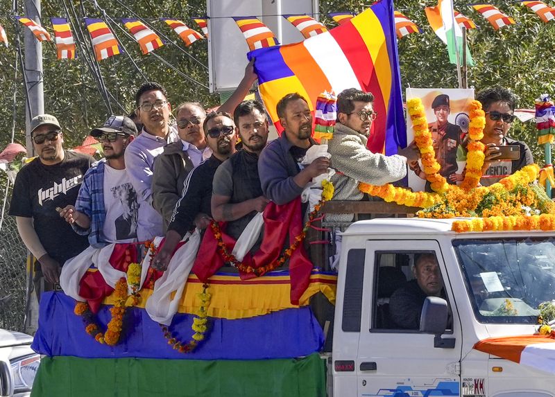 ਲੱਦਾਖ ’ਚ ਹਾਲਾਤ ਸੁਖਾਵੇਂ ਹੋਣ ਤੱਕ ਵਾਰਤਾ ਨਹੀਂ