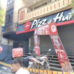 ਉੱਤਰ-ਪੂਰਬੀ ਦਿੱਲੀ ਦੇ ਯਮੁਨਾ ਵਿਹਾਰ ’ਚ ਪਿਜ਼ਾ ਹੱਟ ’ਚ ਅੱਗ ਲੱਗਣ ਨਾਲ ਪੰਜ ਜ਼ਖ਼ਮੀ