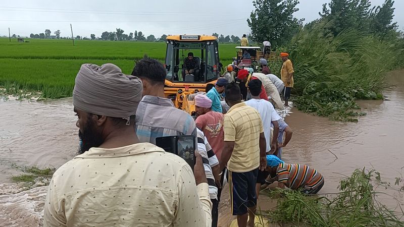 ਸਤਲੁਜ ਦਾ ਪਾਣੀ ਸ਼ੇਰਪੁਰ ਤਾਇਬਾ ਬੱਗੇ ਡਰੇਨ ’ਚ ਭਰਿਆ