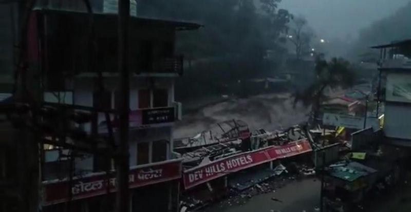 ਦੇਹਰਾਦੂਨ: ਬੱਦਲ ਫਟਣ ਕਾਰਨ ਸਹਿਸਤ੍ਰਧਾਰਾ ’ਚ ਭਾਰੀ ਤਬਾਹੀ; ਗੱਡੀਆਂ ਵਹੀਆਂ, 2 ਲਾਪਤਾ