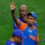 ਚੈਂਪੀਅਨ ਟੀਮ ਨੂੰ ਟਰਾਫ਼ੀ ਦੇਣ ਤੋਂ ਇਨਕਾਰ ਪਹਿਲਾਂ ਕਦੇ ਨਹੀਂ ਦੇਖਿਆ, ਮੇਰੀ ਅਸਲ ਟਰਾਫ਼ੀ ਮੇਰੀ ਟੀਮ: ਸੂਰਿਆਕੁਮਾਰ