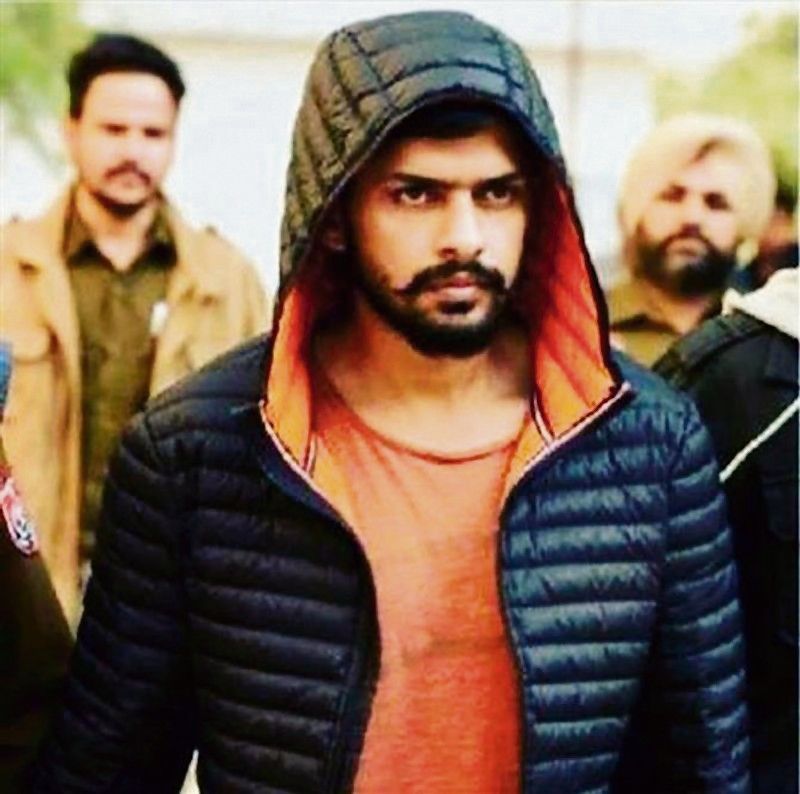 ਲਾਰੈਂਸ ਬਿਸ਼ਨੋਈ ਦਾ ਖਿੰਡਦਾ ਅਪਰਾਧਿਕ ਸਿੰਡੀਕੇਟ: ਅੰਦਰੂਨੀ ਰੰਜਿਸ਼ਾਂ ਅਤੇ ਵੱਡੇ ਪੱਧਰ ’ਤੇ ਗੱਦਾਰੀਆਂ