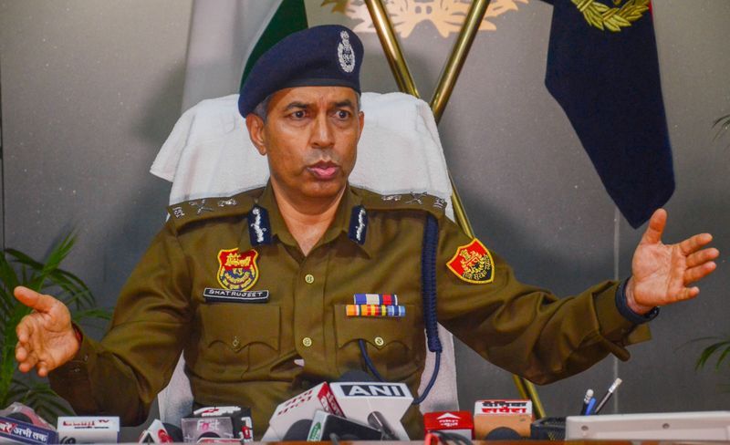 IPS ਖ਼ੁਦਕੁਸ਼ੀ ਮਾਮਲਾ: ਡੀਜੀਪੀ ਸ਼ਤਰੂਜੀਤ ਕਪੂਰ ਨੂੰ ਛੁੱਟੀ ’ਤੇ ਭੇਜਿਆ, ਆਈਪੀਐੱਸ ਓਮ ਪ੍ਰਕਾਸ਼ ਸਿੰਘ ਨੂੰ ਪੁਲੀਸ ਮੁਖੀ ਦਾ ਵਾਧੂ ਚਾਰਜ ਸੌਂਪਿਆ