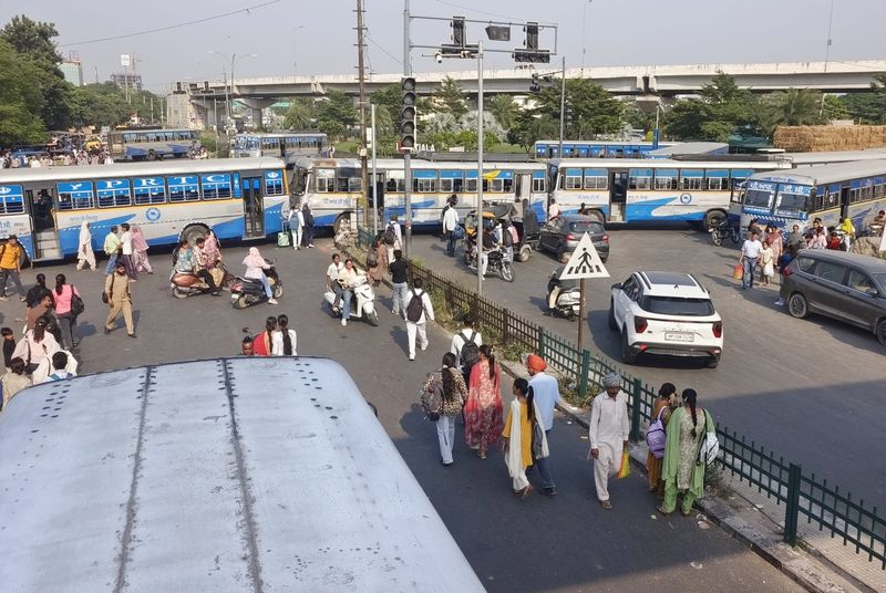 ਕਿਲੋਮੀਟਰ ਸਕੀਮ ਵਿਰੁੱਧ ਸਰਕਾਰੀ ਲਾਰੀਆਂ ਦਾ ਚੱਕਾ ਜਾਮ