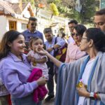 ਆਲੋਚਨਾ ਦੀ ਥਾਂ ਸੰਕਟ ਸਮੇਂ ਲੋਕਾਂ ਦੀ ਮਦਦ ਕਰਨਾ ਜ਼ਰੂਰੀ: ਮਮਤਾ