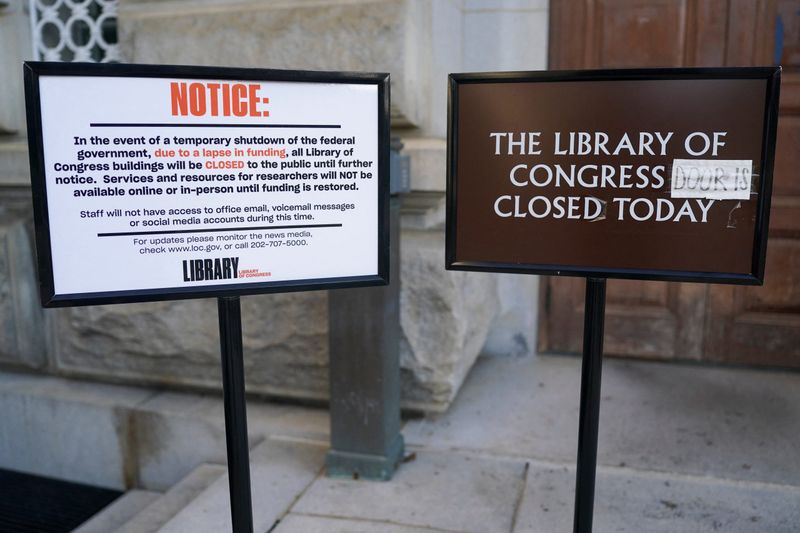 ਫੰਡਿੰਗ ਬਿੱਲ ਪਾਸ ਨਾ ਹੋਣ ਕਾਰਨ ਅਮਰੀਕਾ ’ਚ ਡੂੰਘਾ ਹੋਇਆ ਆਰਥਿਕ ਸੰਕਟ