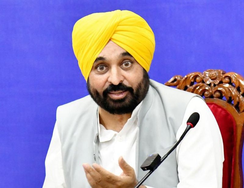 ਫੇਸਬੁੱਕ ਤੇ ਗੂਗਲ ਨੂੰ ਮੁੱਖ ਮੰਤਰੀ ਭਗਵੰਤ ਮਾਨ ਦਾ ਏਆਈ ਨਾਲ ਬਣਾਇਆ ਡੀਪ ਫੇਕ ਵੀਡੀਓ ਹਟਾਉਣ ਦਾ ਹੁਕਮ