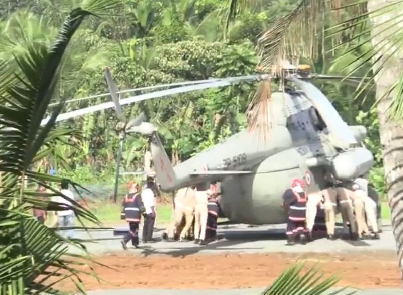 ਕੇਰਲਾ ਵਿਚ ਰਾਸ਼ਟਰਪਤੀ ਮੁਰਮੂ ਦੇ ਹੈਲੀਕਾਪਟਰ ਹੇਠੋਂ ਧਸਿਆ ਹੈਲੀਪੈਡ ਦਾ ਹਿੱਸਾ, ਵੱਡੇ ਹਾਦਸੇ ਤੋਂ ਬਚਾਅ