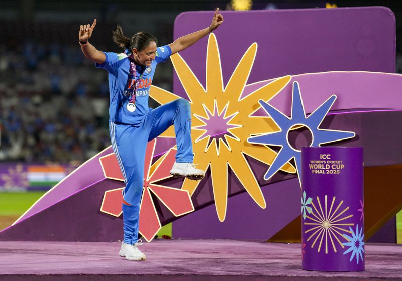 ਭਾਰਤ ਵਿੱਚ ਸਭ ਤੋਂ ਵੱਧ ਤਨਖਾਹ ਲੈਣ ਵਾਲੀਆਂ ਮਹਿਲਾ ਕ੍ਰਿਕਟਰਾਂ ਵਿੱਚੋਂ ਇੱਕ Harmanpreet Kaur