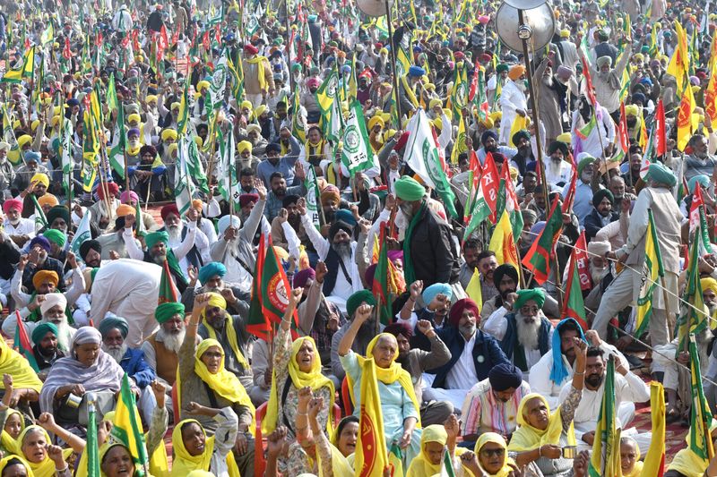 ਕਿਸਾਨੀ ਘੋਲ ਦੀ ਪੰਜਵੀਂ ਵਰ੍ਹੇਗੰਢ ਮੌਕੇ ਗਰਜੇ ਕਿਸਾਨ