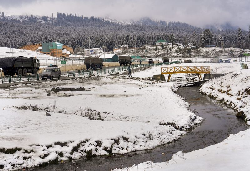 ਹਿਮਾਚਲ ਤੇ ਕਸ਼ਮੀਰ ਦੇ ਪਹਾੜਾਂ ’ਤੇ ਬਰਫ਼ਬਾਰੀ