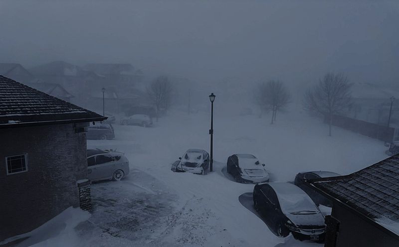 ਬਰਫ਼ੀਲੇ ਤੂਫ਼ਾਨ ਕਾਰਨ ਕੈਨੇਡਾ ਦੇ ਕਈ ਹਿੱਸਿਆਂ ’ਚ ਜਨ-ਜੀਵਨ ਪ੍ਰਭਾਵਿਤ