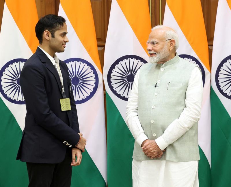 ਸ਼ਤਰੰਜ: ਪ੍ਰਧਾਨ ਮੰਤਰੀ ਨੇ ਕਾਂਸੀ ਦਾ ਤਗ਼ਮਾ ਜਿੱਤਣ ‘ਤੇ ਅਰਜੁਨ ਇਰੀਗੈਸੀ ਨੂੰ ਦਿੱਤੀ ਵਧਾਈ