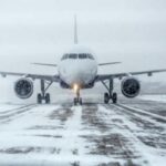 ਕੈਨੇਡਾ: ਟਰਾਂਟੋ ਹਵਾਈ ਅੱਡੇ ’ਤੇ ਬਰਫ਼ਬਾਰੀ ਕਾਰਨ ਸੈਂਕੜੇ ਉਡਾਣਾਂ ਪ੍ਰਭਾਵਤ