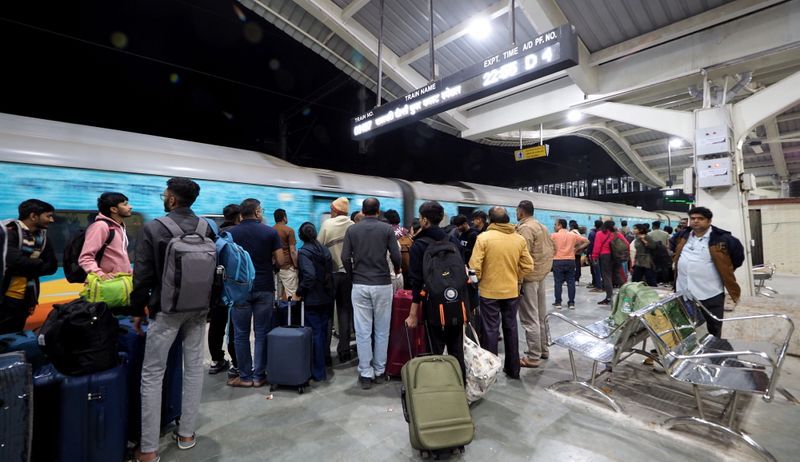 ਇੰਡੀਗੋ ਸੰਕਟ ਸੱਤਵੇਂ ਦਿਨ ਵੀ ਜਾਰੀ; ਬੰਗਲੂਰੂ ਤੇ ਦਿੱਲੀ ’ਚ 250 ਉਡਾਣਾਂ ਰੱਦ