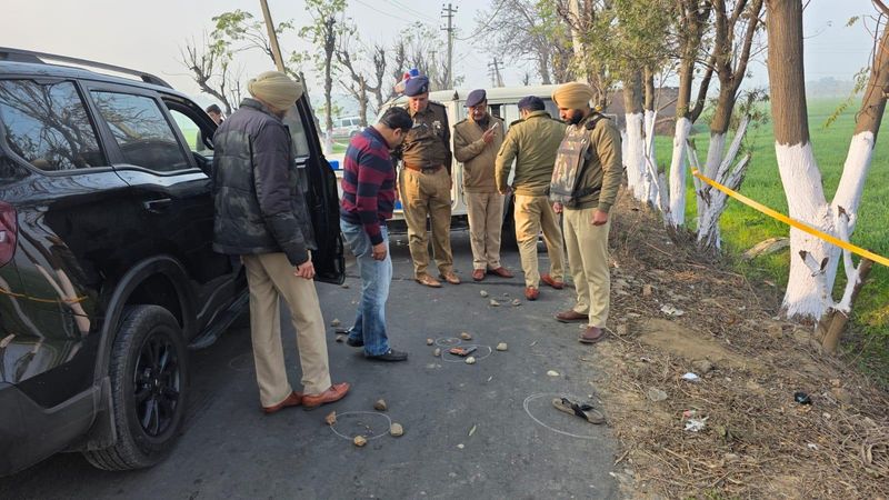 ਪੁਲੀਸ ਨਾਲ ਮੁਕਾਬਲੇ ਵਿੱਚ ਦੋ ਜ਼ਖ਼ਮੀ