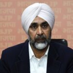 ਮੇਜ਼ ਚੋਰੀ ਦੇ ਦੋਸ਼ਾਂ ’ਤੇ ਮਨਪ੍ਰੀਤ ਬਾਦਲ ਦਾ ਪਲਟਵਾਰ