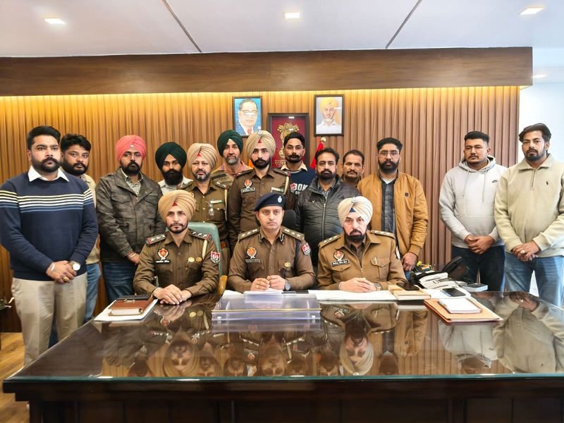 ਮਾਨਸਾ ਪੁਲੀਸ ਦੀ ਵੱਡੀ ਕਾਰਵਾਈ: ਵਾਹਨ ਚੋਰ ਗਿਰੋਹ ਦੇ 2 ਮੈਂਬਰ ਕਾਬੂ, 24 ਵਾਹਨ ਬਰਾਮਦ