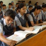 ਸੁਪਰੀਮ ਕੋਰਟ ਦਾ ਇਤਿਹਾਸਕ ਫੈਸਲਾ: ਹੁਣ ਸਕੂਲਾਂ ਵਿੱਚ ਕੁੜੀਆਂ ਨੂੰ ਮਿਲਣਗੇ ਮੁਫ਼ਤ ਸੈਨੇਟਰੀ ਪੈਡ