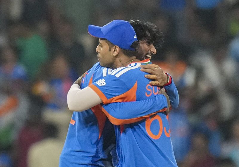 India vs Pakistan T20 World Cup: ਇਤਿਹਾਸਕ ਜਿੱਤ: ਪਾਕਿਸਤਾਨ ਨੂੰ 61 ਦੌੜਾਂ ਨਾਲ ਹਰਾ ਕੇ ਸੁਪਰ-8 ’ਚ ਪਹੁੰਚੀ ਟੀਮ ਇੰਡੀਆ