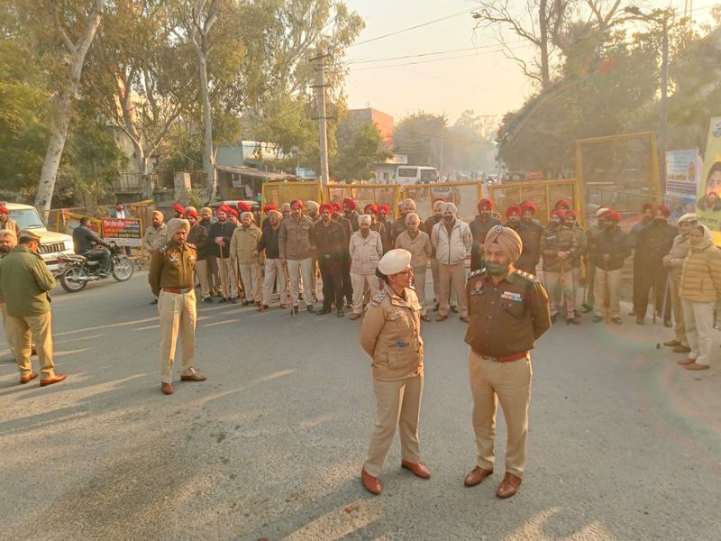 ਬਠਿੰਡਾ ਰੋਸ ਪ੍ਰਦਰਸ਼ਨ: ਪੁਲੀਸ ਨੇ ਤੜਕਸਾਰ ਹਿਰਾਸਤ ’ਚ ਲਏ ਕਿਸਾਨ ਆਗੂ
