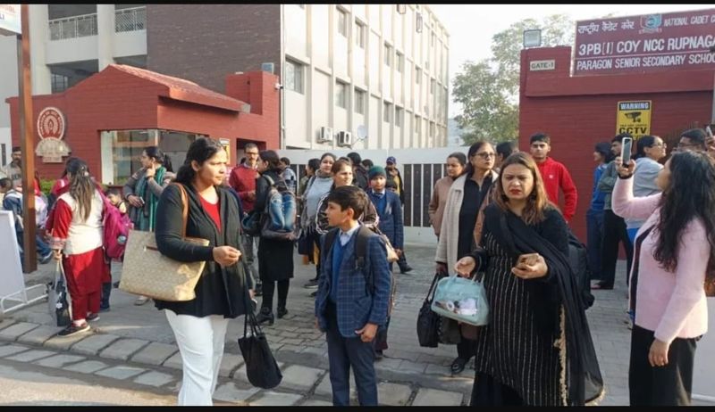 Mohali Schools Bomb Threat: ਮੁਹਾਲੀ ਦੇ ਕਈ ਸਕੂਲਾਂ ਨੂੰ ਬੰਬ ਨਾਲ ਉਡਾਉਣ ਦੀ ਧਮਕੀ