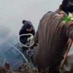 ਟਰੈਂਡਿੰਗ ਰੀਲ ਬਣਾਉਂਦੀ ਮੁਟਿਆਰ, ਪੁਲੀਸ ਨੇ ਰੱਸੀ ਪਾ ਕੇ ਨਾਲੇ ’ਚੋਂ ਕੱਢੀ ਬਾਹਰ