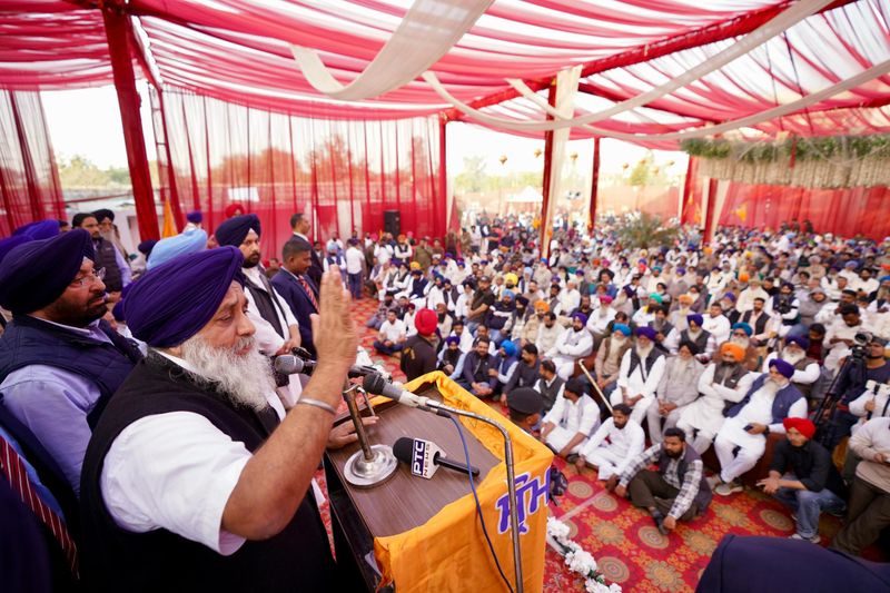 ਝੂਠੇ ਕੇਸ ਪਾ ਕੇ ਦਬਾਉਣਾ ਚਾਹੁੰਦੀ ਹੈ ਸਰਕਾਰ: ਸੁਖਬੀਰ