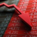 Stock Market: ਸ਼ੁਰੂਆਤੀ ਕਾਰੋਬਾਰ ਵਿੱਚ ਬਾਜ਼ਾਰ 1 ਫੀਸਦੀ ਤੋਂ ਵੱਧ ਡਿੱਗਿਆ