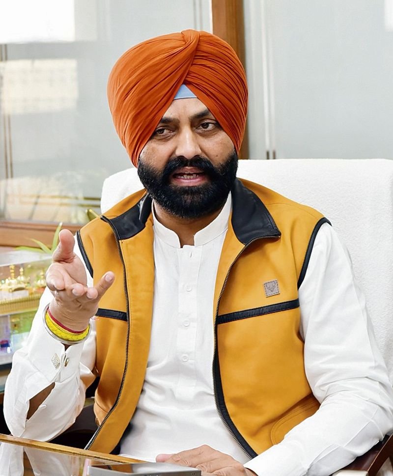 ਖ਼ੁਦਕਸ਼ੀ ਮਾਮਲੇ ’ਚ ਸਾਬਕਾ ਮੰਤਰੀ ਲਾਲਜੀਤ ਭੁੱਲਰ ਗ੍ਰਿਫ਼ਤਾਰ