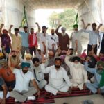 ਬਰਨਾਲਾ ’ਚ ਕਿਸਾਨਾਂ ਨੇ ਰੋਕਿਆ ਭਾਰਤਮਾਲਾ ਪ੍ਰੋਜੈਕਟ ਦਾ ਕੰਮ; ਮੁਆਵਜ਼ੇ ਲਈ ਅਣਮਿੱਥੇ ਸਮੇਂ ਦਾ ਮੋਰਚਾ ਸ਼ੁਰੂ