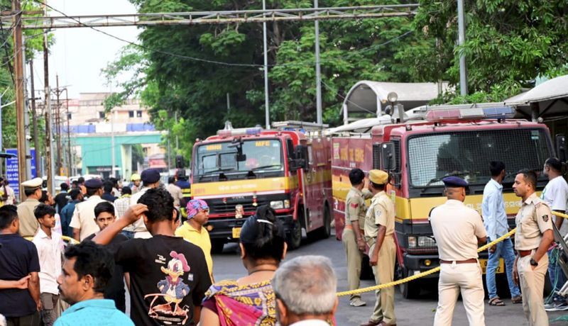 ਕਟਕ ਦੇ SCB ਹਸਪਤਾਲ ’ਚ ਅੱਗ ਦਾ ਕਹਿਰ: ICU ’ਚ 10 ਮਰੀਜ਼ਾਂ ਦੀ ਮੌਤ